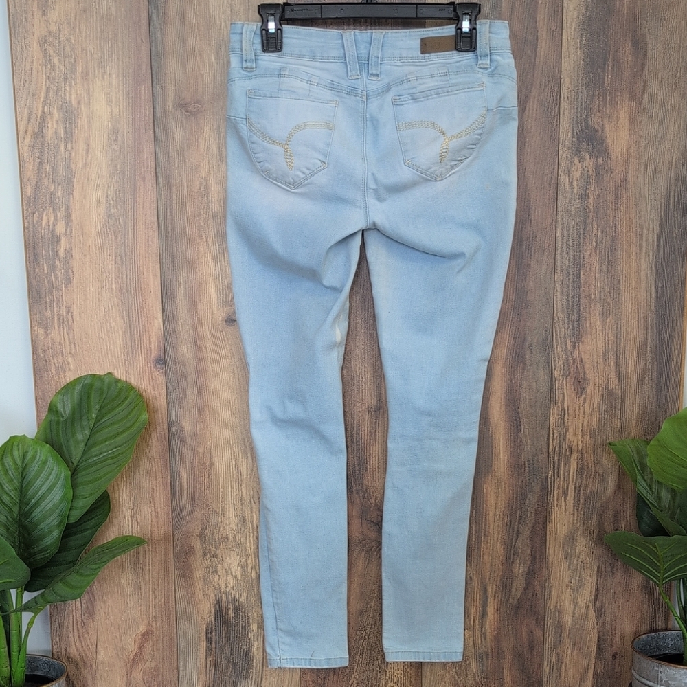 YMI Wanna Betta Butt Distressed Skinny Jeans 7      P241